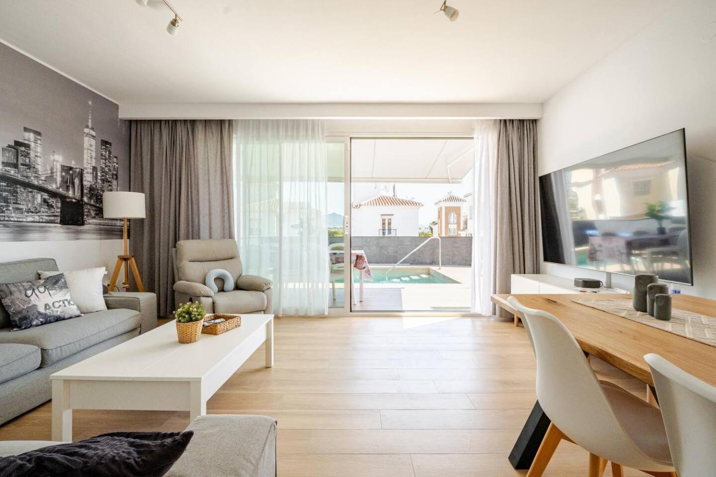 Villa Antonia Mar - Private & Heated Pool - Punta Lara Nerja Extérieur photo