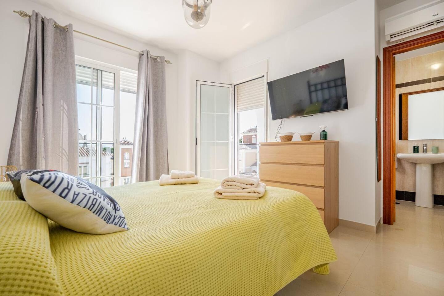 Villa Antonia Mar - Private & Heated Pool - Punta Lara Nerja Extérieur photo